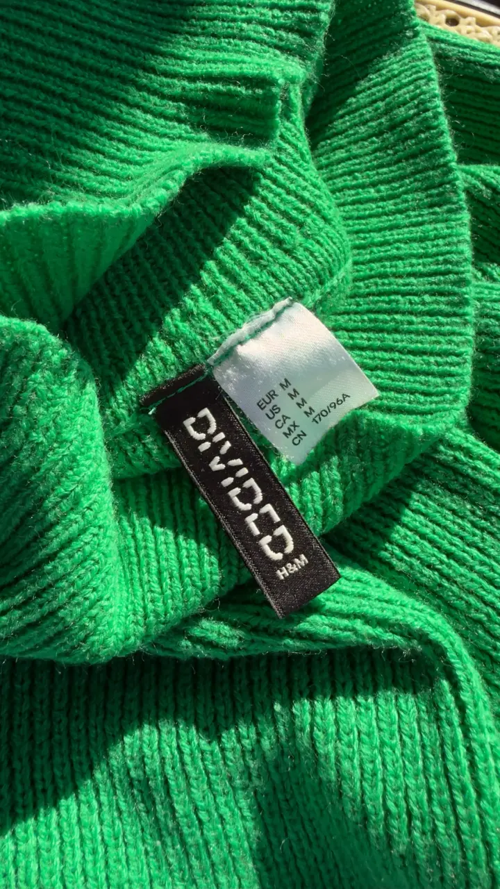 Suéter verde de cuello alto H&M - 4