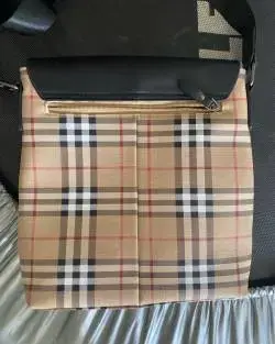 Bolso bandolera de cuadros estilo Burberry - 2