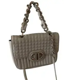 Cartera acolchada gris con cadena metálica - miniatura 1