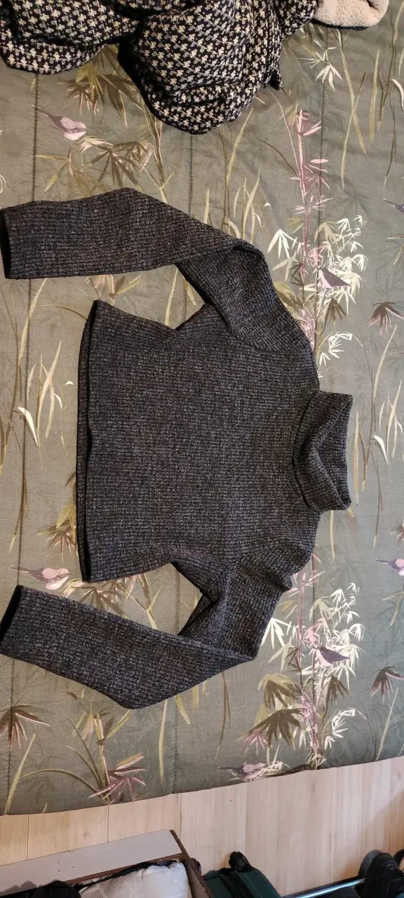 Suéter de cuello alto gris oscuro para mujer - 2