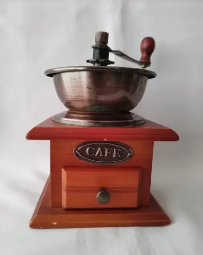 Molino de café manual vintage ( Solo Decoracion ) - miniatura 2