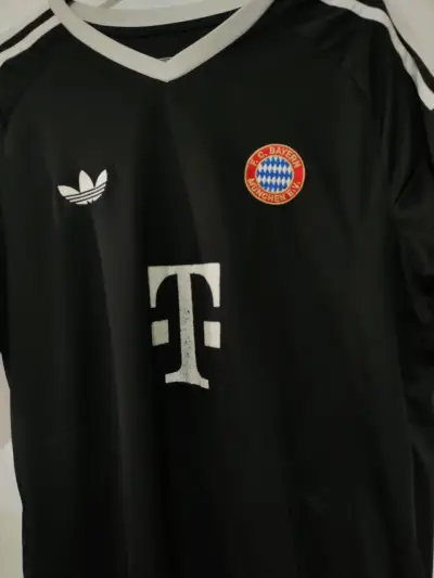 Camiseta Adidas FC Bayern Munich negra - miniatura 2
