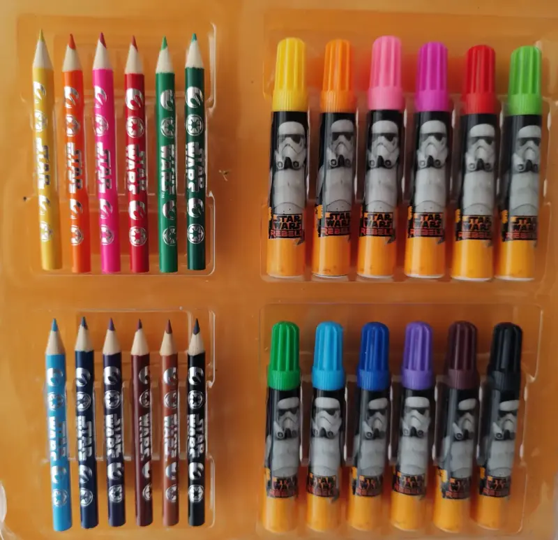 Maleta Artística Star Wars con 52 piezas - 3