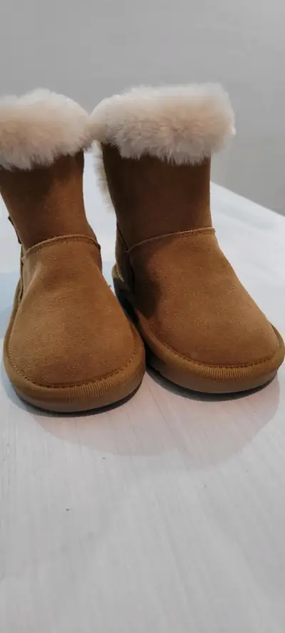 Botas de invierno con forro de piel sintética - miniatura 1