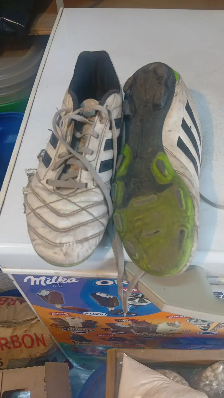 Botines de fútbol Nike amarillos con toperoles - 6