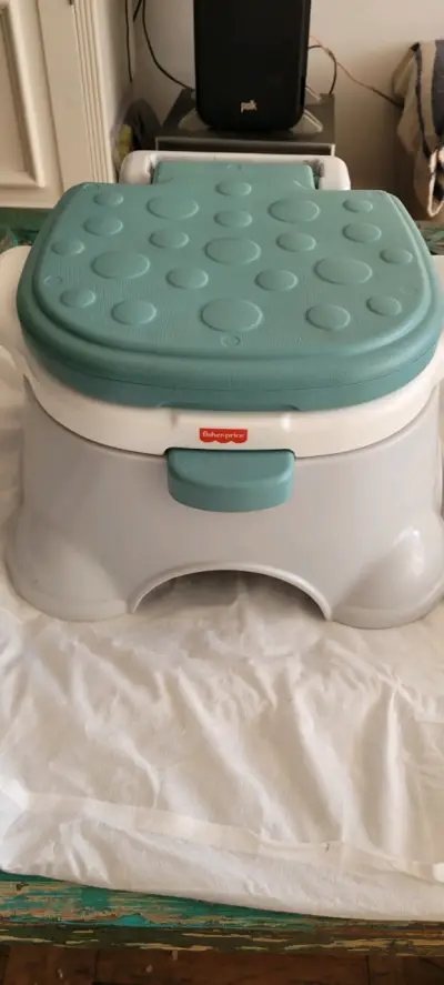 Bacinica Trono Real Celeste 3 en 1 Fisher Price - miniatura 2