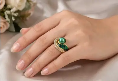 Anillo de Cóctel "Gota de PavoReal" en Baño de oro - miniatura 2