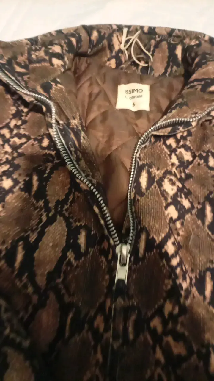 Chaqueta de mujer con estampado animal print - 3