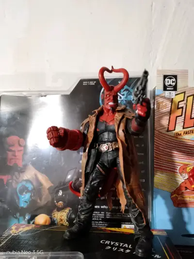 Figura de acción Hellboy - miniatura 4
