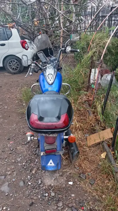 Motocicleta Pro-Biker azul con parabrisas - miniatura 4