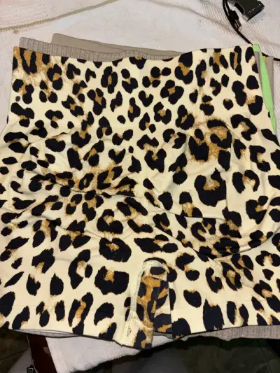 Shorts calza para mujer - miniatura 1