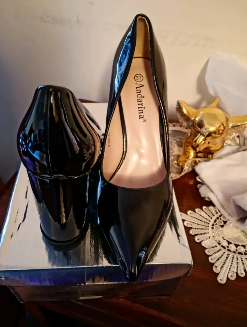 Zapatos de tacón alto negros de charol - 3