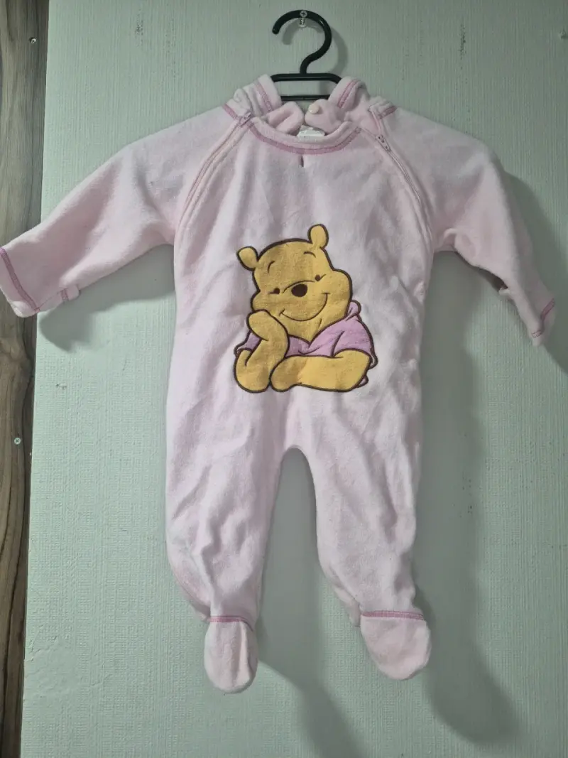 Enterito de bebé rosado con Winnie the Pooh - 1