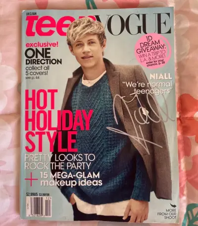 Revista Teen Vogue edición One Direction firmada - miniatura 1