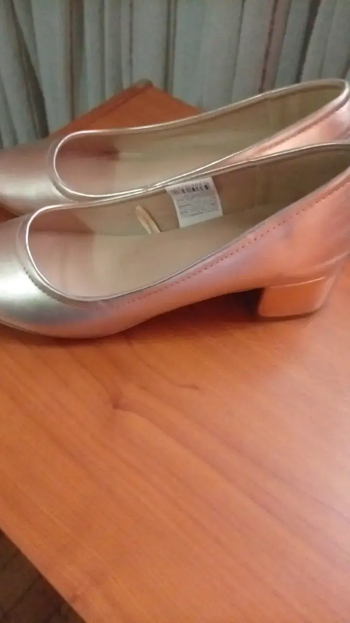 Zapatos planos dorados talla 40 - 3