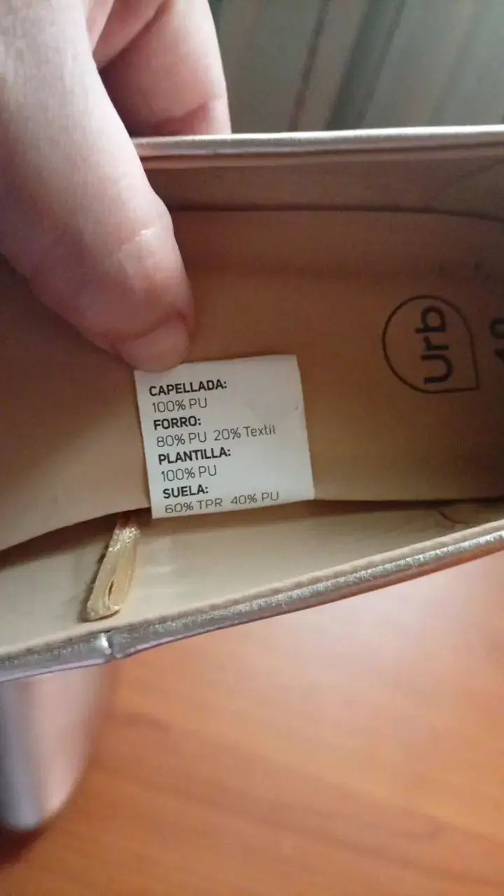 Zapatos planos dorados talla 40 - 4