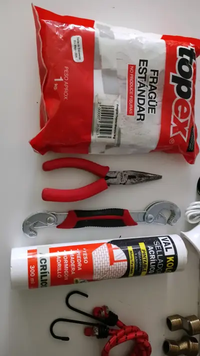 Kit de herramientas y materiales de construcción - miniatura 6