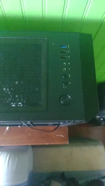 PC de escritorio con tarjeta gráfica MSI, negociab - miniatura 2
