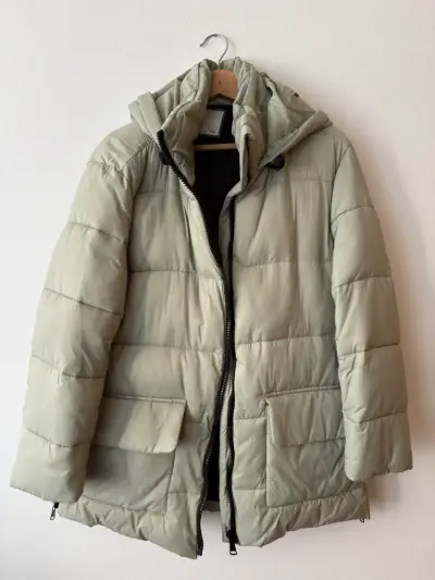 Parka acolchada verde con capucha - miniatura 6