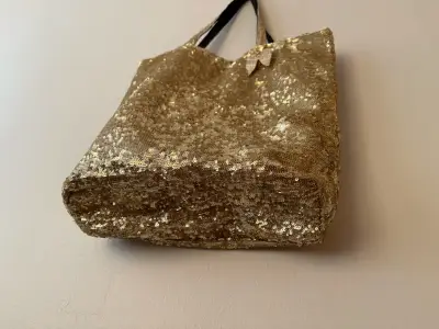 Bolso tote dorado con lentejuelas - miniatura 3