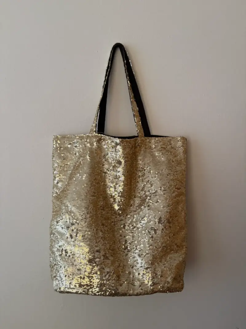 Bolso tote dorado con lentejuelas - 4