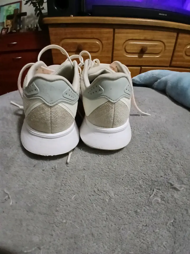 Zapatillas deportivas Adidas Duramo 9 beige y naranjas - 2