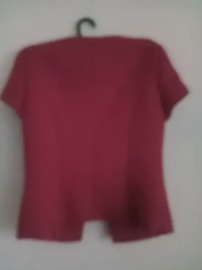 Blazer corto rojo con cierre decorativo - miniatura 3