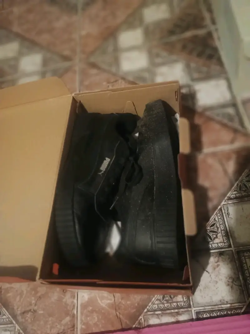 Zapatillas negras Puma casuales - 2