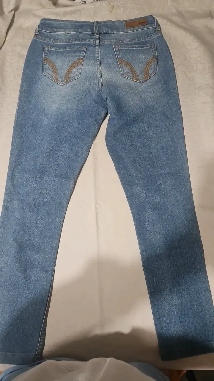 Jeans azul con detalles brillantes talla 36 - 2