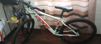 Bicicleta de montaña Dook blanca y roja - miniatura 3