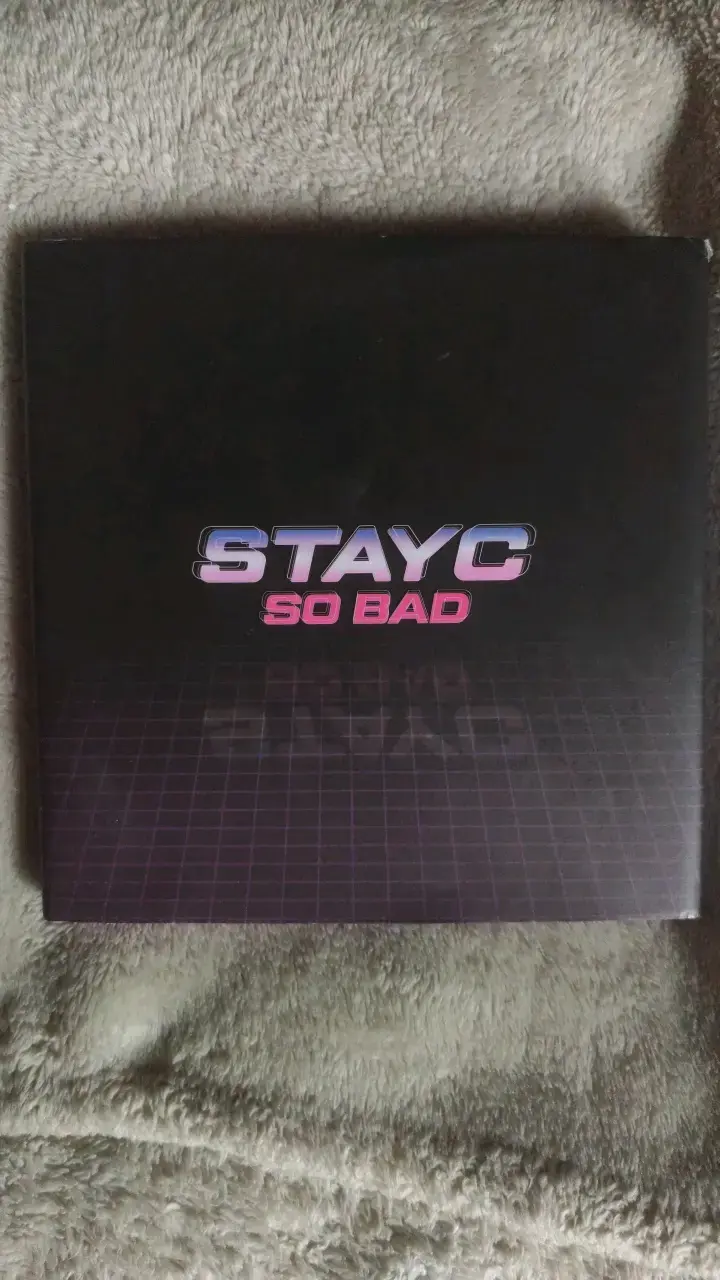 Álbum Kpop STAYC So Bad - 1