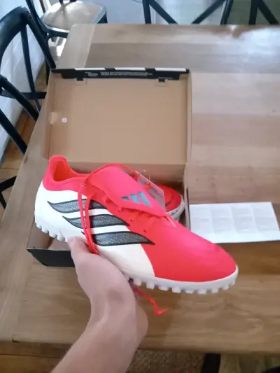 Zapatillas de fútbol Adidas - miniatura 1