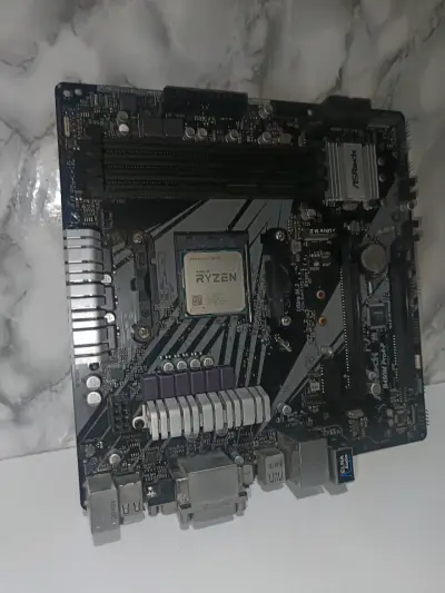 Placa madre + procesador - miniatura 2