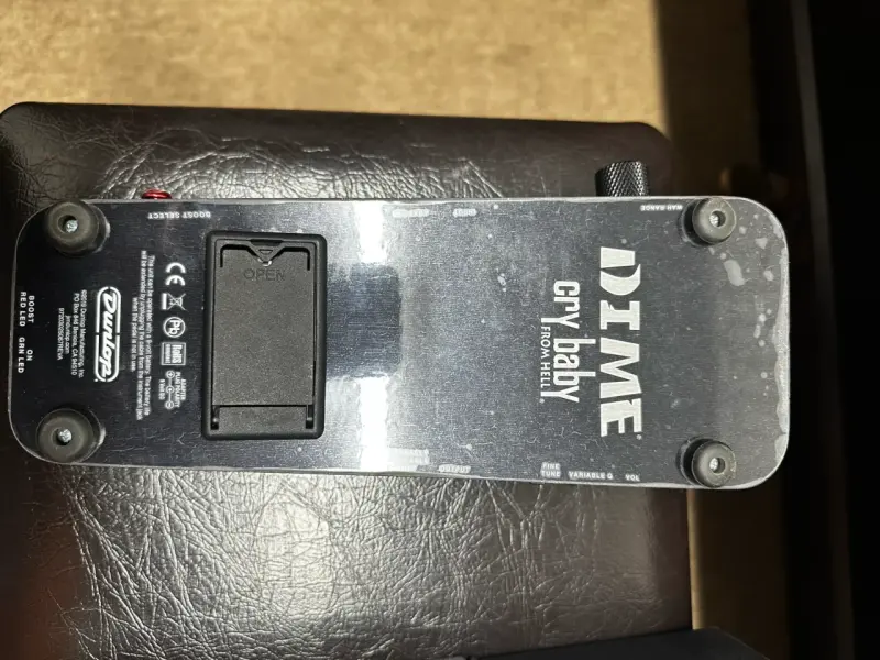 Pedal de efectos Dunlop Cry Baby From Hell - 6