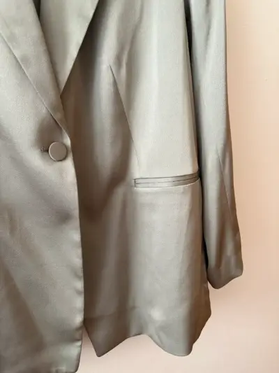 Blazer H&M para mujer talla XL - miniatura 3