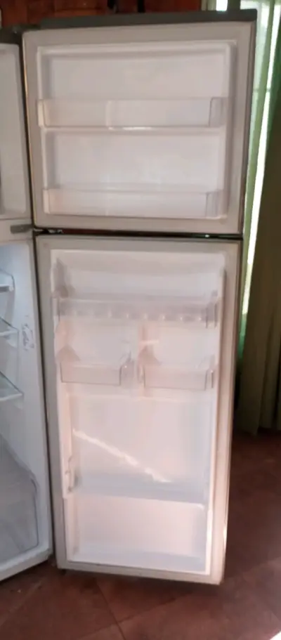 Refrigerador LG Inverter de acero inoxidable - miniatura 2
