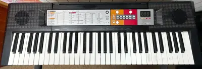 Teclado electrónico Yamaha PSR F50 - miniatura 4
