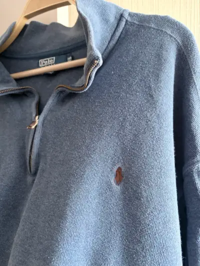 Suéter azul con cierre medio Polo RL - miniatura 3