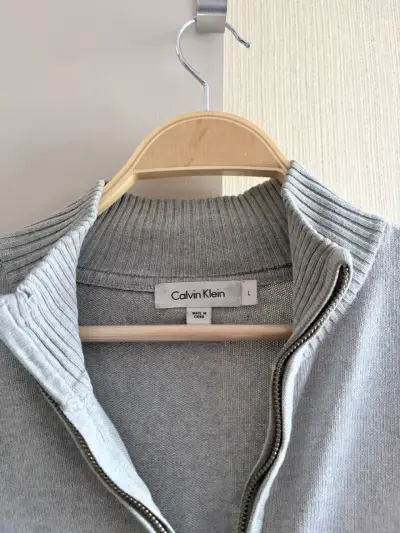 Chaleco gris con cierre completo Calvin Klein - miniatura 2