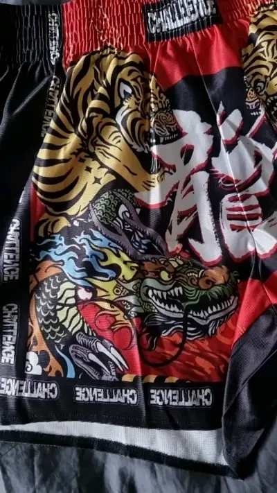Shorts de boxeo Challenge con diseño de tigres - miniatura 2