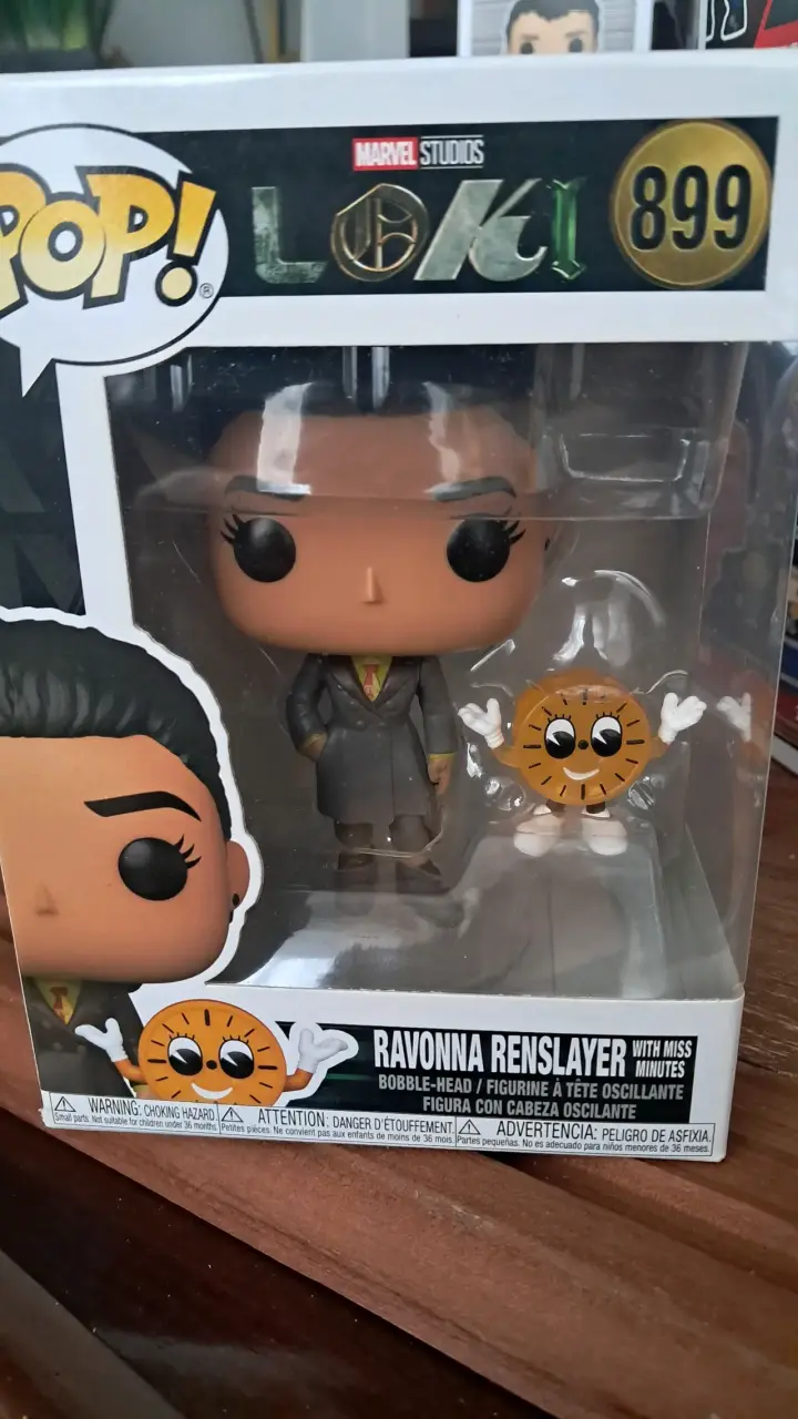 Funko Pop Ravonna Renslayer con Miss Minutes