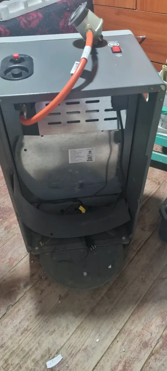 Calefactor a gas portátil con ruedas - 4