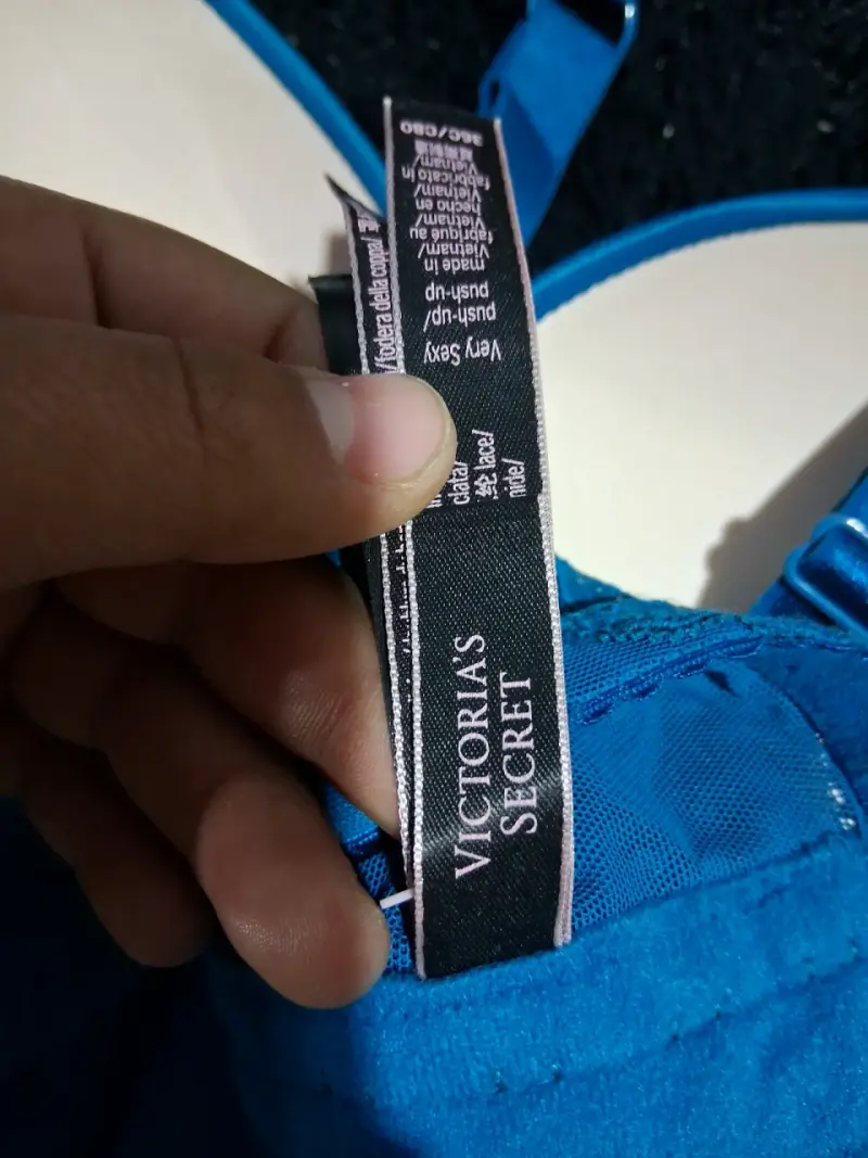 Sostén azul con encaje y soporte - 2