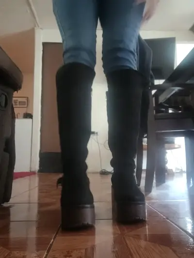 Botas negras de gamuza con plataforma numero 36 - miniatura 2