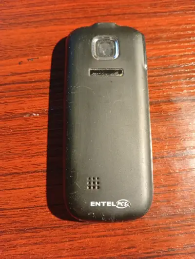 Teléfono Nokia clásico en buen estado - miniatura 2