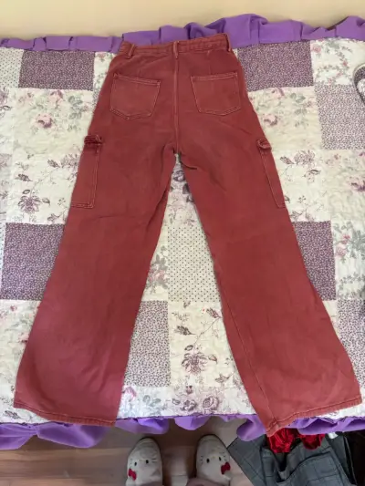 Pantalones cargo rojos de algodón - miniatura 2