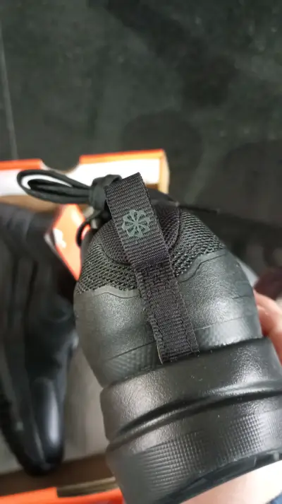 Zapatillas deportivas negras Nike - miniatura 3