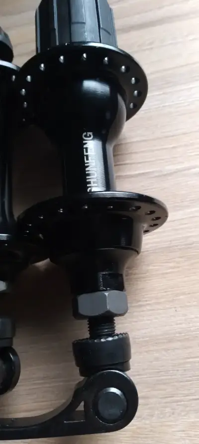 Par de mazas de bicicleta Shunfeng negras - miniatura 2