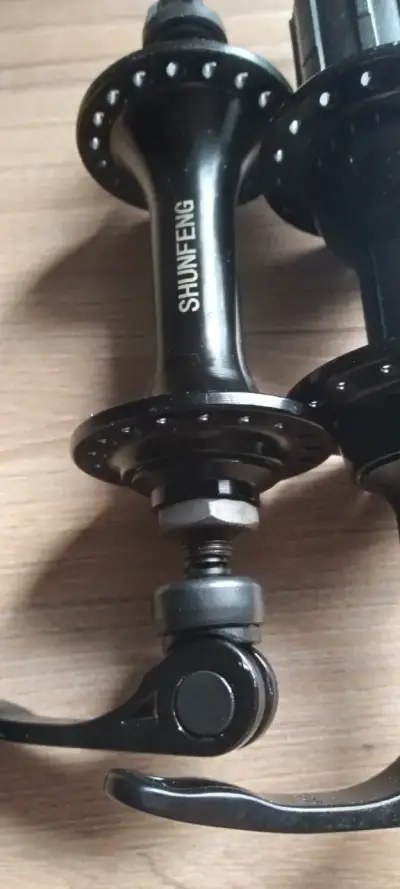 Par de mazas de bicicleta Shunfeng negras - miniatura 3