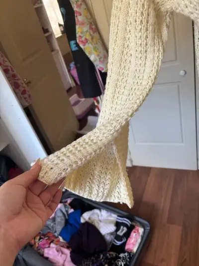 Suéter tejido beige de manga larga - miniatura 3